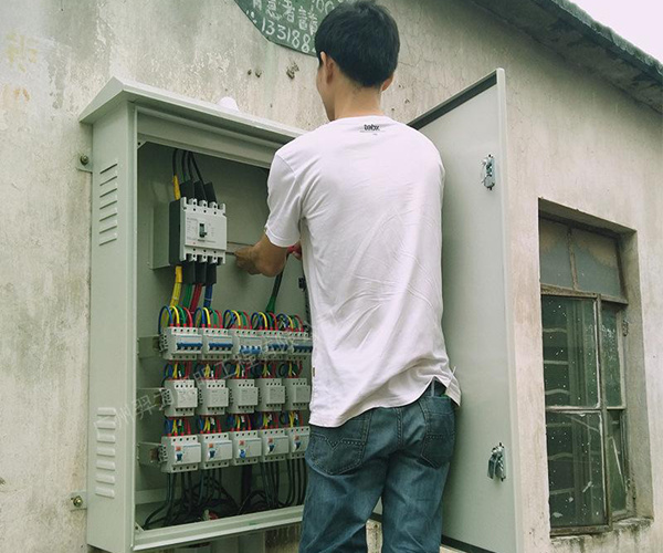 咸陽馬莊戶外集中電表箱安裝
